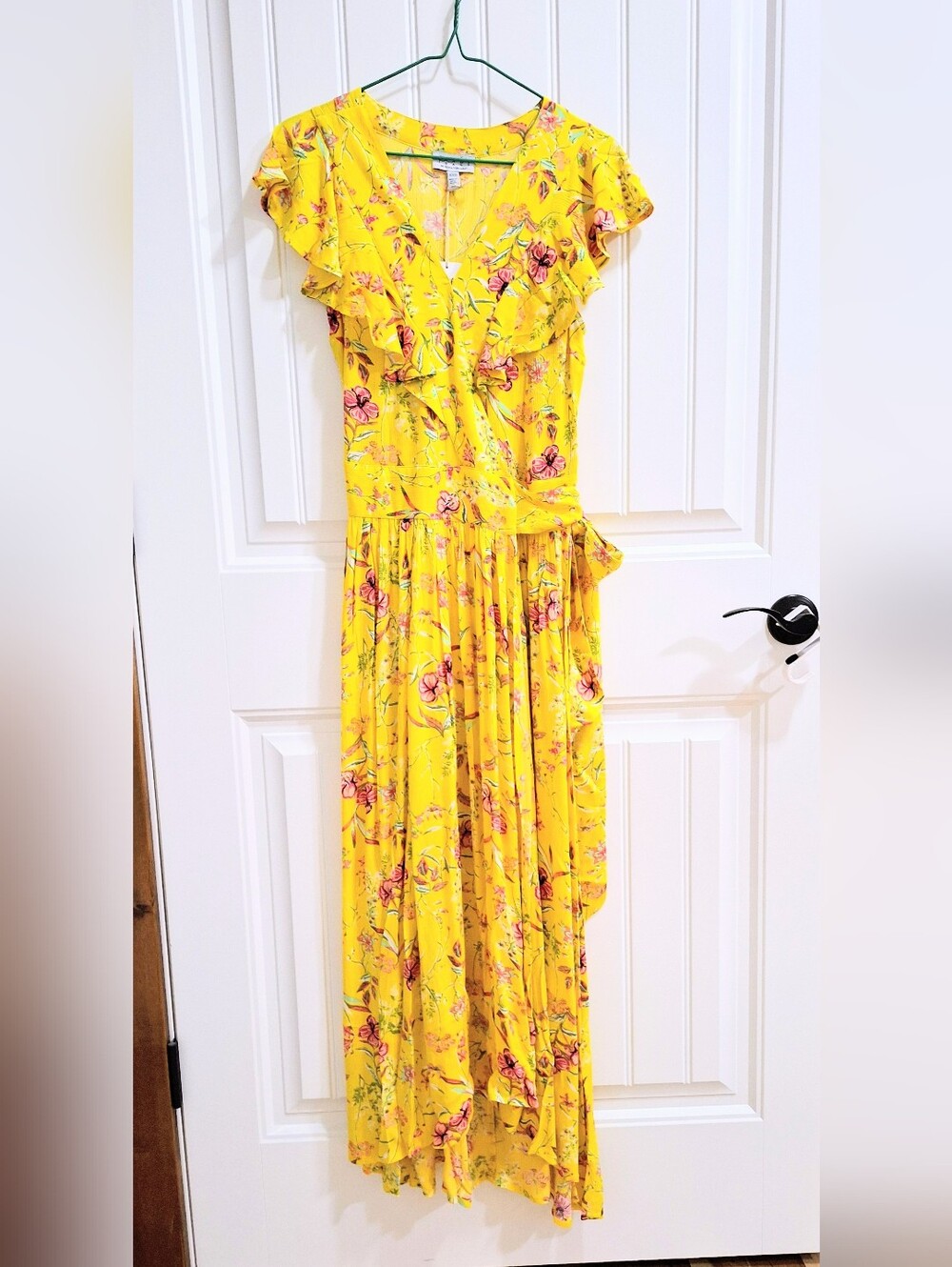 NWT SOFIA Yellow Floral Wrap Dress